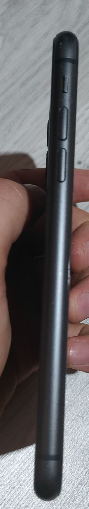 iPhone 11 qora 128 gb , telefon sotiladi