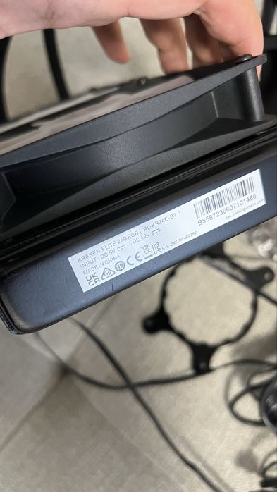 Cooler procesor NZXT Kraken Elite 240 RGB