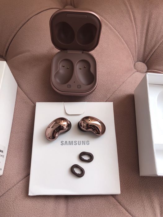 casti samsung galaxy buds live originale