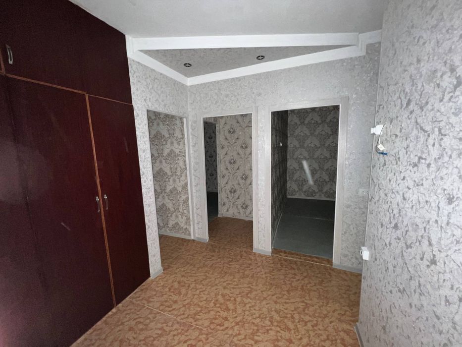 Чирчик 10 микрорайон 3 хона 78 кв балкон 2×6 77 серия