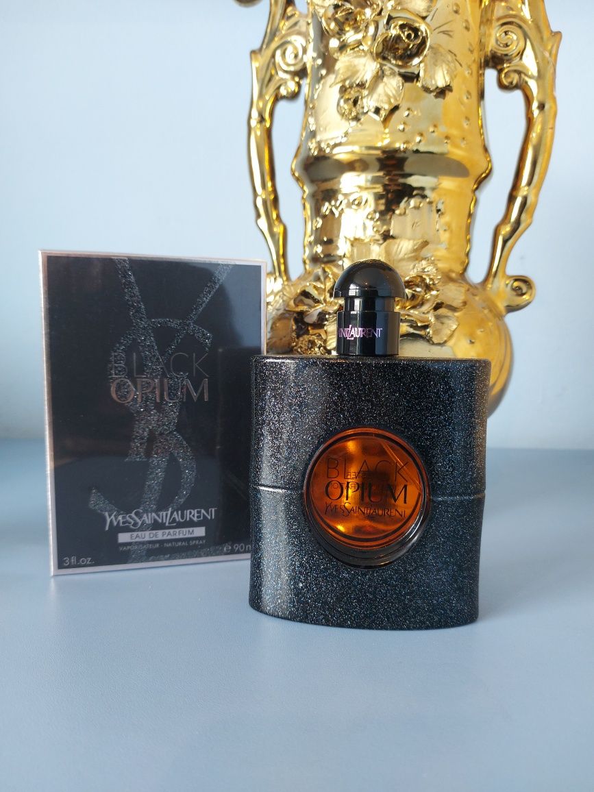 Parfum Yves Saint Laurent Black Opium Sigilat