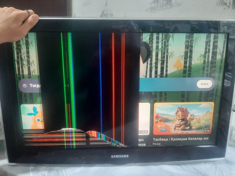 Телевизор Samsung 32 дюйма экран разбит на запчасти