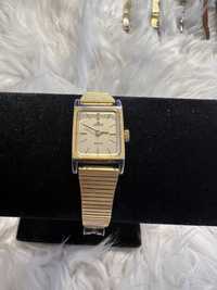 Lorus by Seiko Gold Tone Ladies Quartz watch 15mm Vintage 80's V236-50