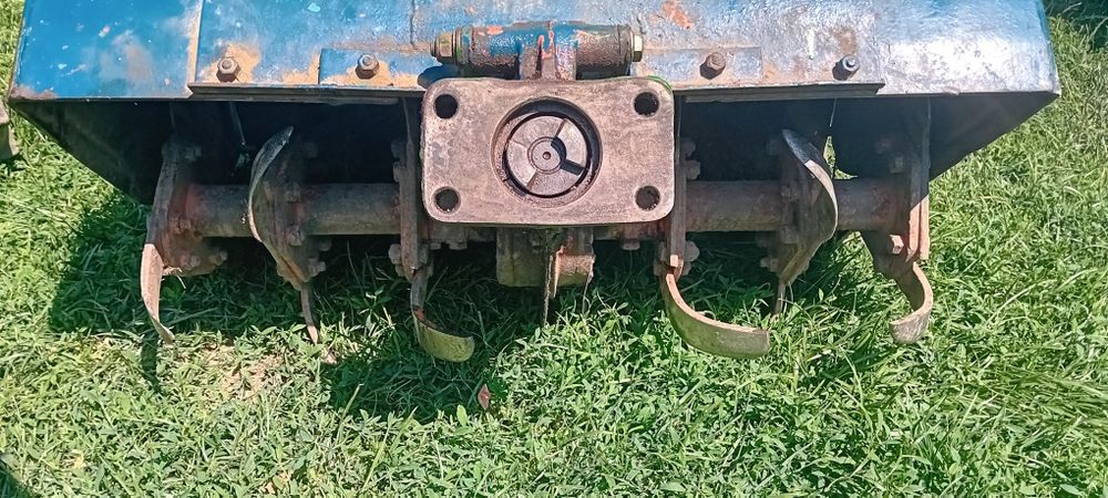 Vând motocultor lombardini LDA 100