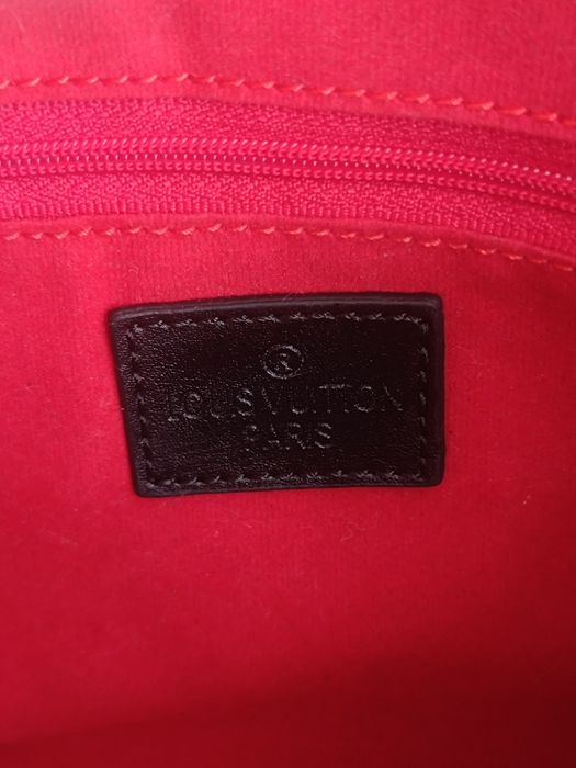 Нова чанта тип клъч Luis Vuitton