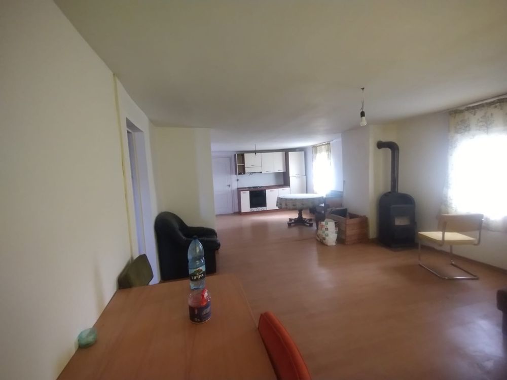Casa de vanzare