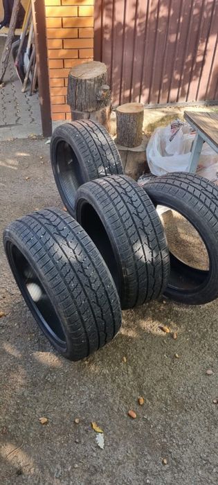 Шины зимние 225/45/18