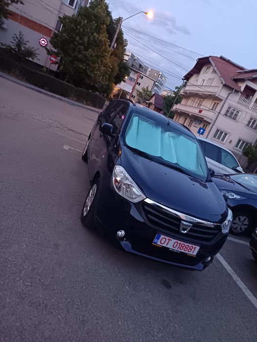 Vând Dacia lodgy