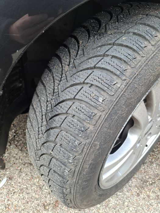 Рено Туинго 2011