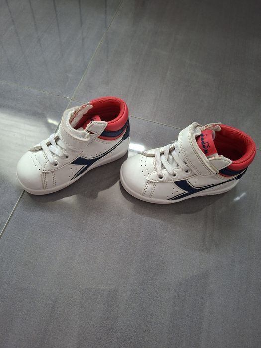 Детски маратонки и боти