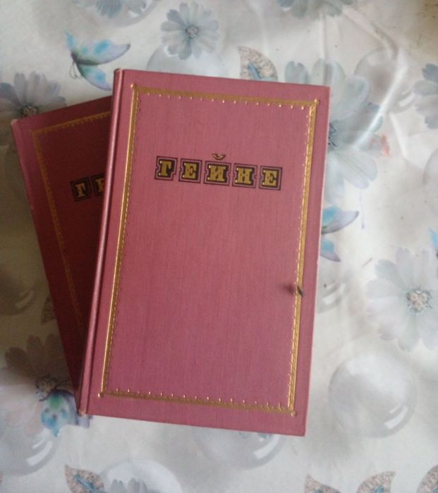 Продаются книги художественная литература и искусство