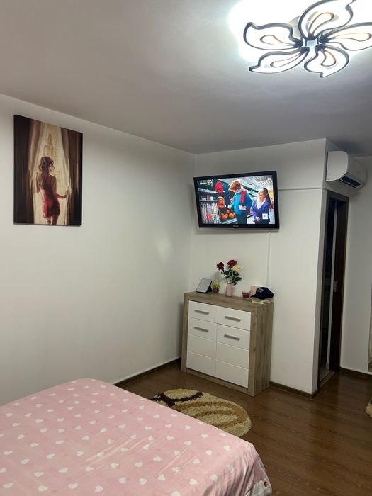 Garsonieră de închiriat pe bulevard