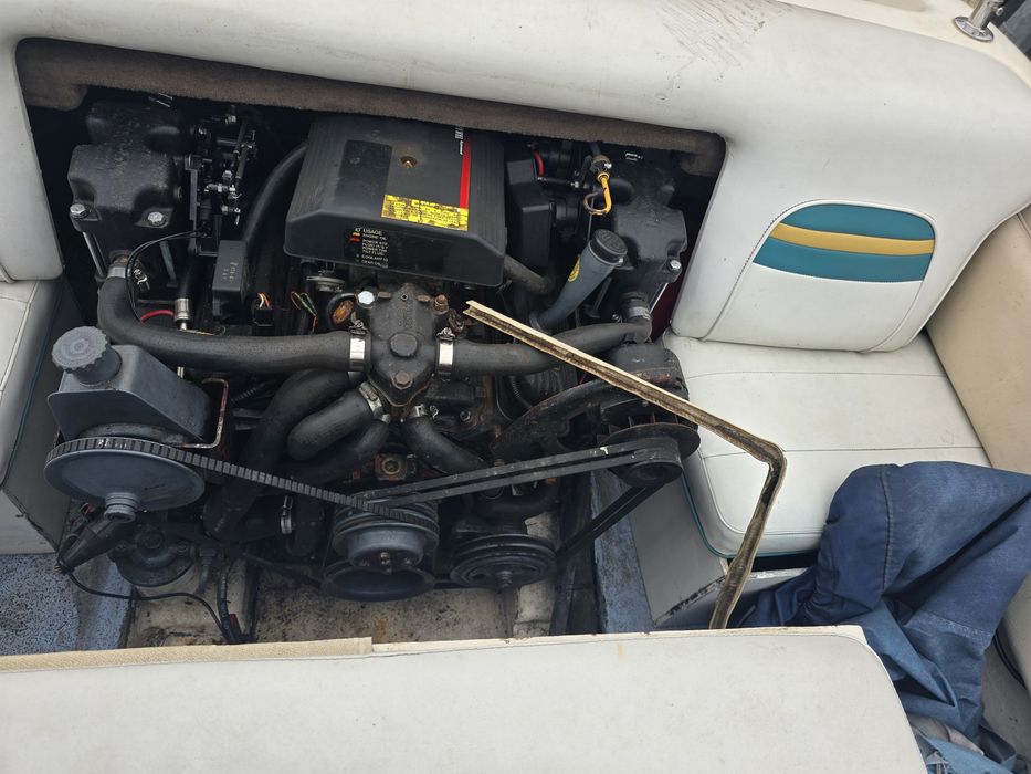 Vand sau schimb cu auto, barca sport, motor Yamaha 223 CP, Renken 200