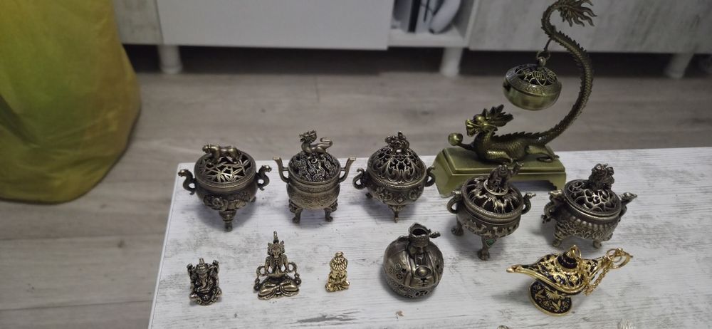 Vand obiecte asiatice bronz,stampe,diorame ,figurine feng shui. 8 poze