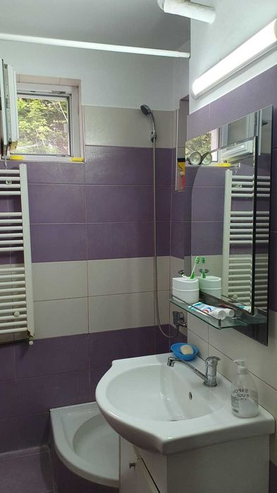 Apartament 3 camere in Baile Govora, mobilat si utilat, zona deosebita