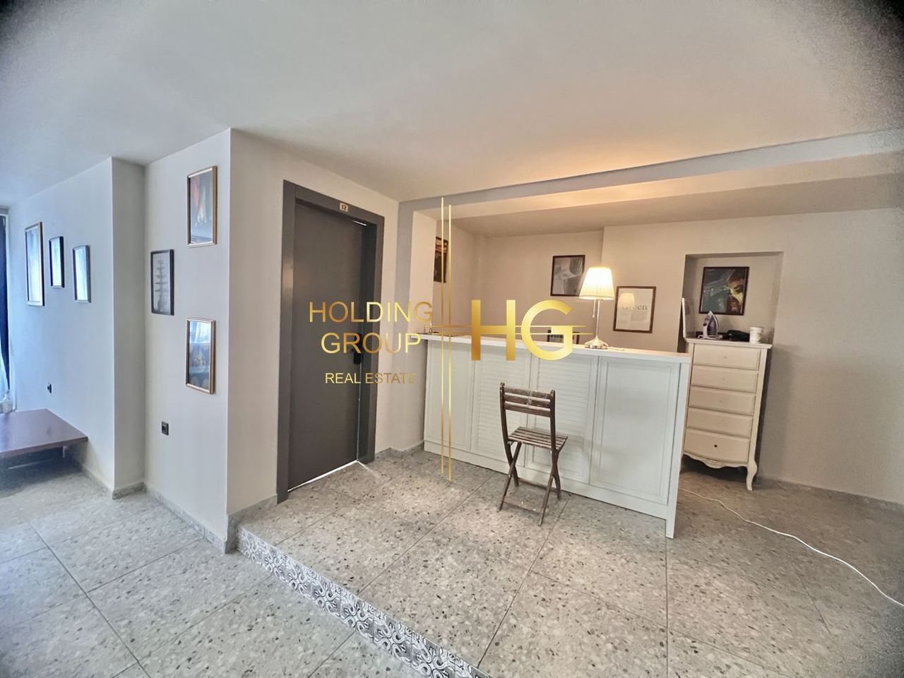 Продава се Многостаен апартамент в к.к. Св.Св. Константин и Елена - 220 кв.м за 2182 €/кв.м - Снимка #3