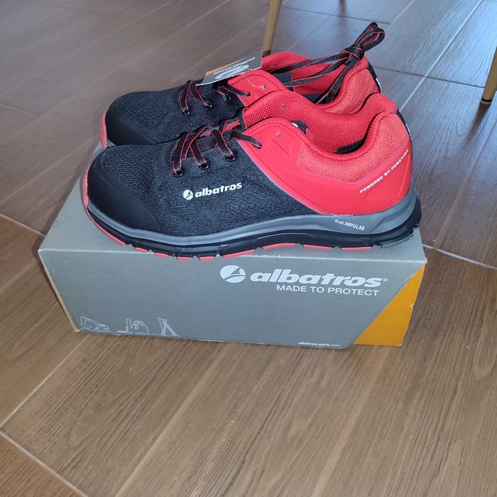 Albatros работни обувки с метално бомбе 1 бр. летни 1 бр зимни