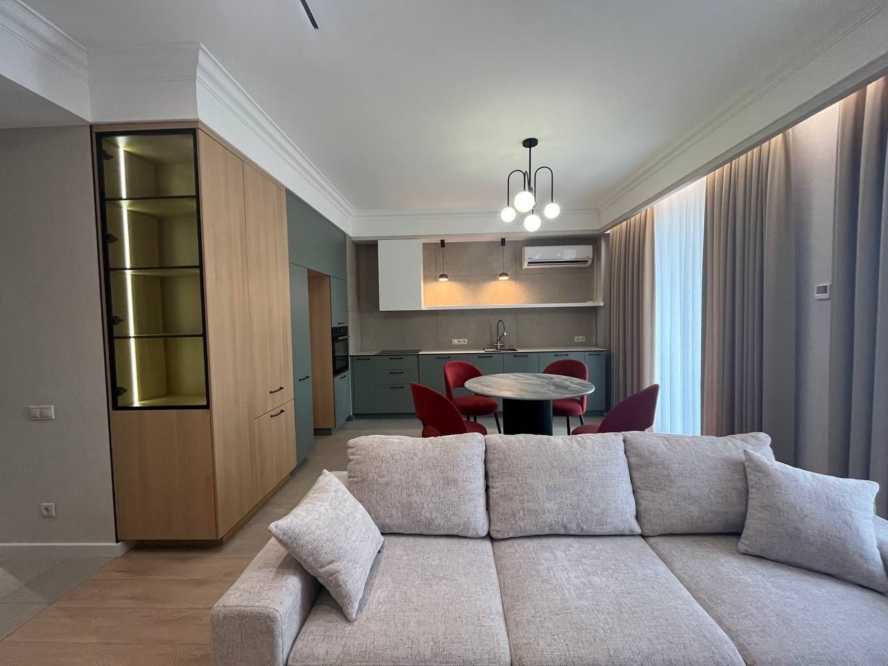 Продам 2/8/12 62м2 в ЖК Green Island, ор-р: ул. Садыка Азимова