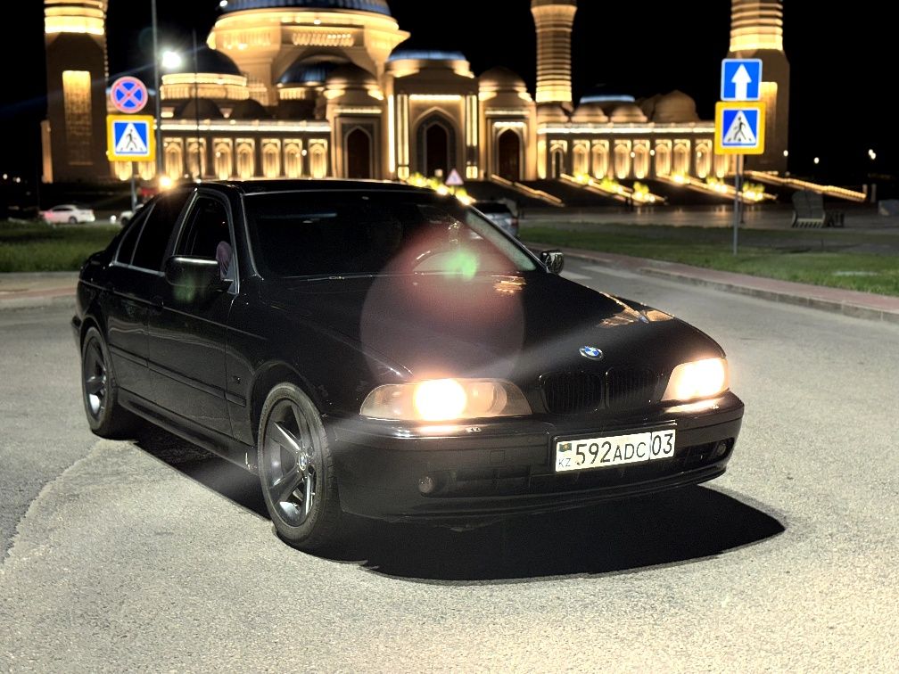 BMW E39 рестайлинг 2003г