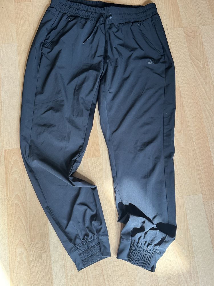 Оригинална мъжка черна долница Adidas Climalite ! L