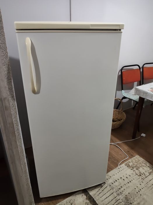 Холодильник продам