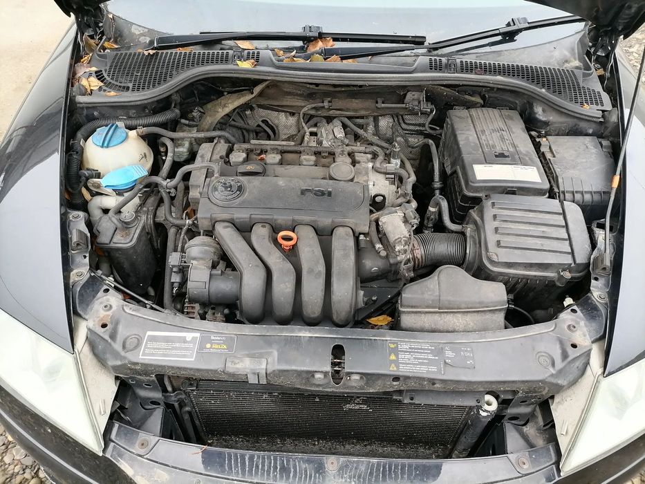 Usa dreapta spate/Haion spate/Bara spate Skoda Octavia 2 berlina