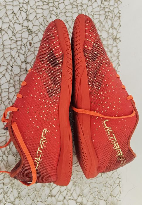 Ghete de fotbal sala marca Puma Ultra 37 originale