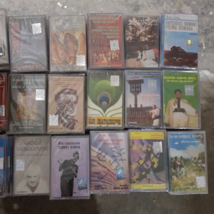 Casete Povesti Muzica Loredana Hrusca Aura Urziceanu Celelalte Cuvinte