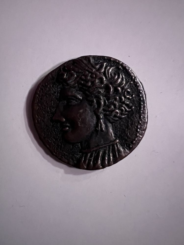 Monede vechi nu cunosc originea