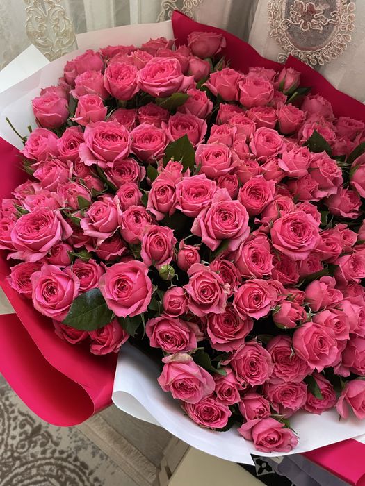 Кустовые розы свежие