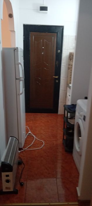 Închiriez camera camin lapus