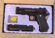 Метални пистолети с заглушител и подарък 500 бр топчета/Baretta C18/C