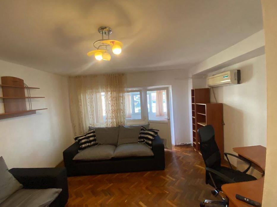 Apartament de închiriat