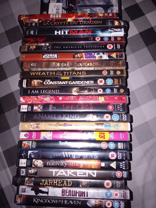 Vand diferite filme dvd