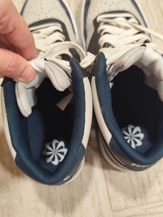 Мъжки кецове Nike Court Vision Mid