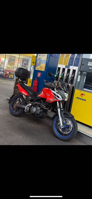 Vând Motocicletă Aprilia Pegaso Strada 660 35kw din 2006 pentru cat A2