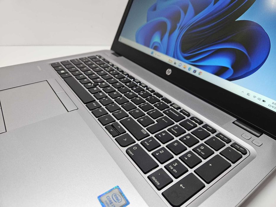 HP EliteBook i7-6500U+AMD R7 SSD + HDD 16 GB DDR4