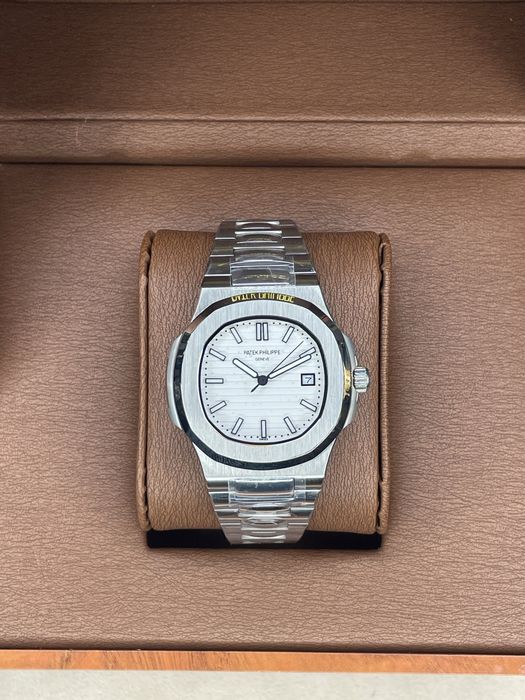 Patek Philippe Nautilius erkaklar uchun qo’l soat karobkasi bn birga