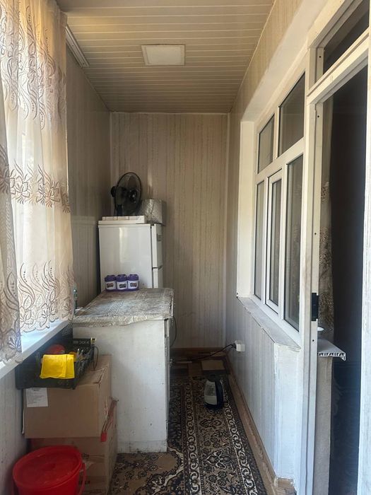 Chilonzor 20 da ijaraga 2 xonalik uy 3 xona qilingan