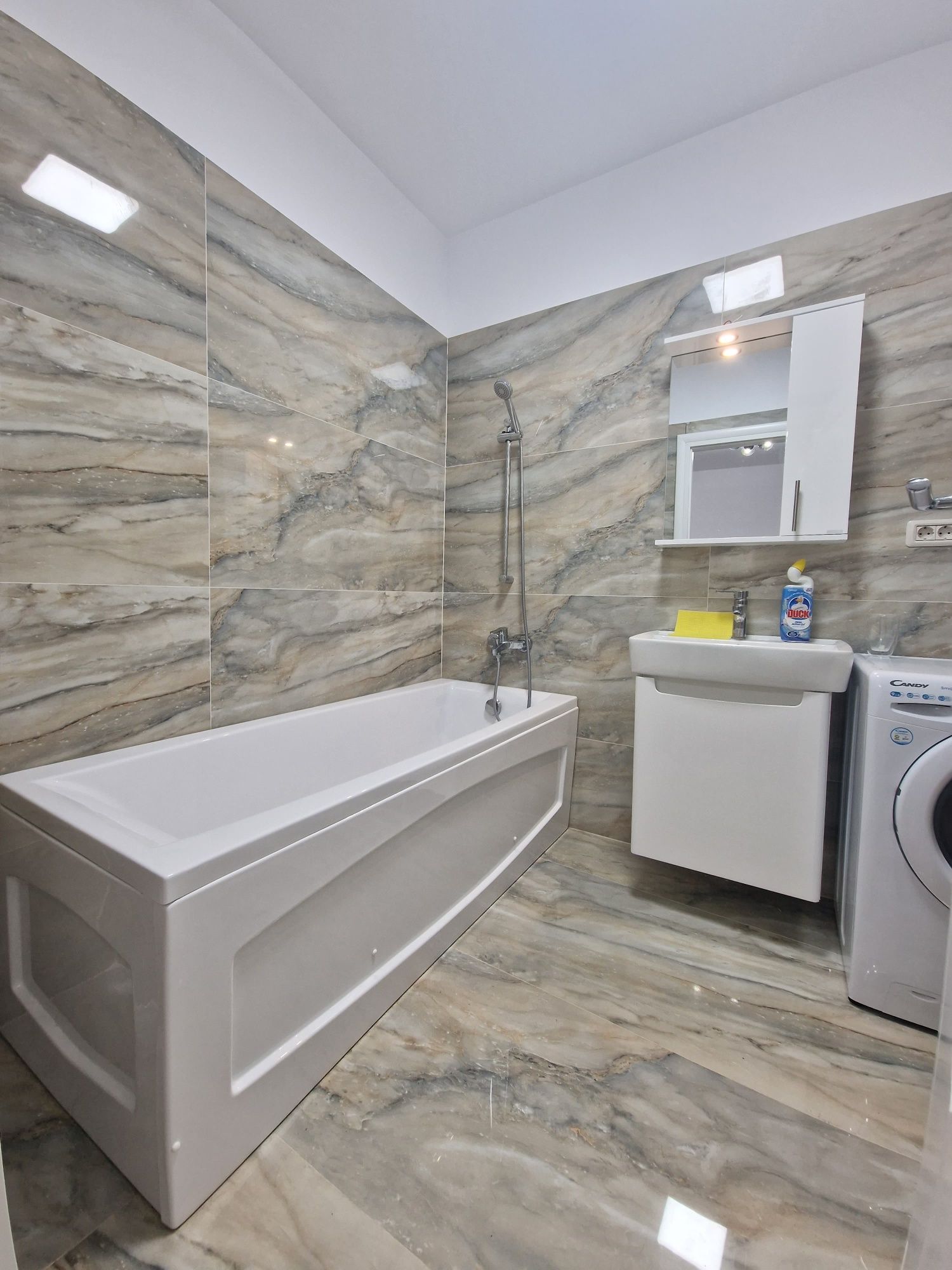 Anunt de vanzare GARSONIERA Central Address Residence