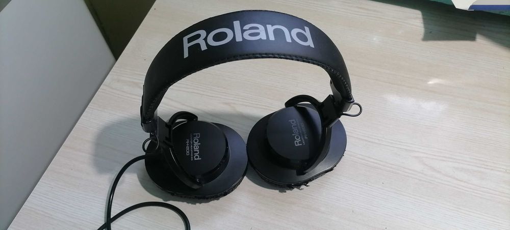 Гитарные наушники Roland