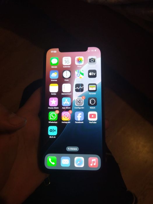 Vand iphone 12 impecabil