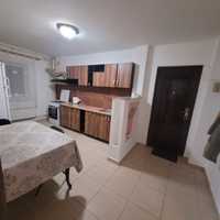 Inchiriez apartament cu 3 camere decomandat zona Gorjului-Moinesti