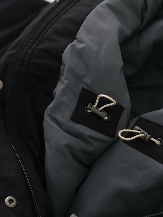 Куртка на девочку 6-7 лет