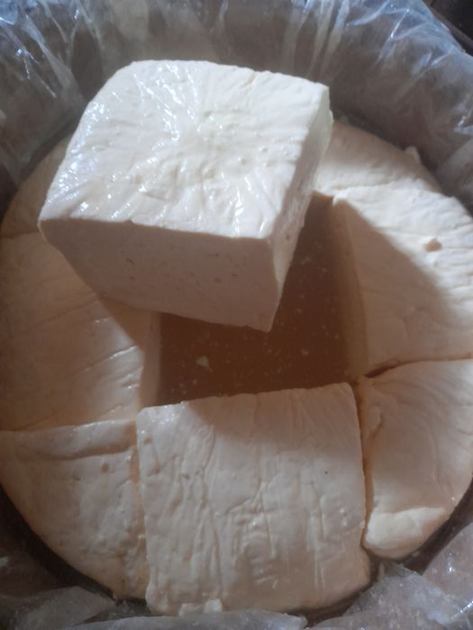 Telemea de vânzare
