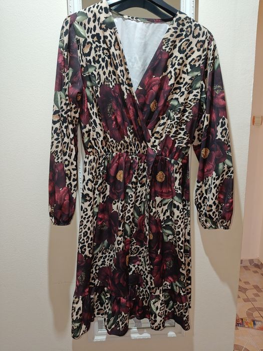 Rochie dama primăvăratică