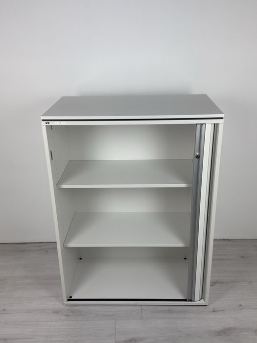 Шкаф етажарка бяла Акустична ролетна щора и акустичен заден панел;