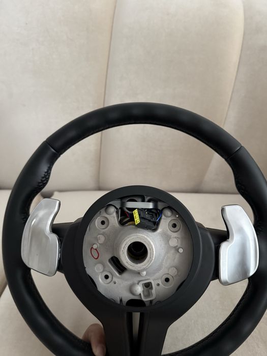 Volan M BMW cu padele