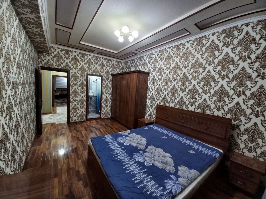 Аренда Новастройка 4 хонали 2 та санузел 3 этаж Микрорайонда жойлашган