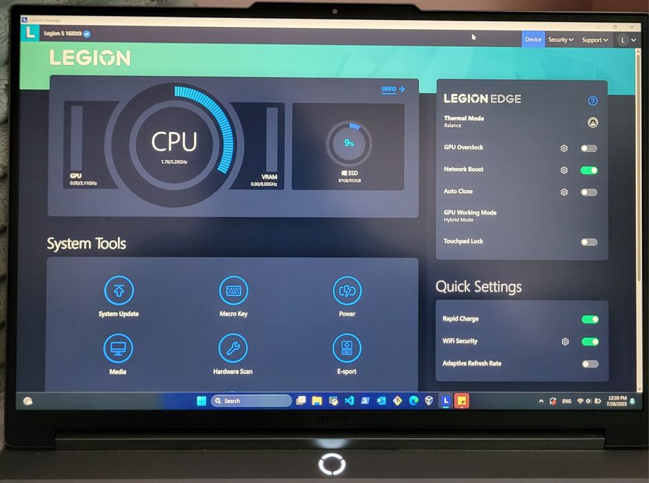 Laptop Gaming Lenovo Legion 5 16IRX9 cu procesor Intel® Core™ i7-14650